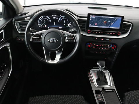 Kia Xceed 1.6 GDi PHEV DynamicPlusLine | Stoel & stuurverwarming | Adaptive cruise | Camera | Carplay | Half leder | Navigatie | Digital Cockpit | Full LED | Keyless