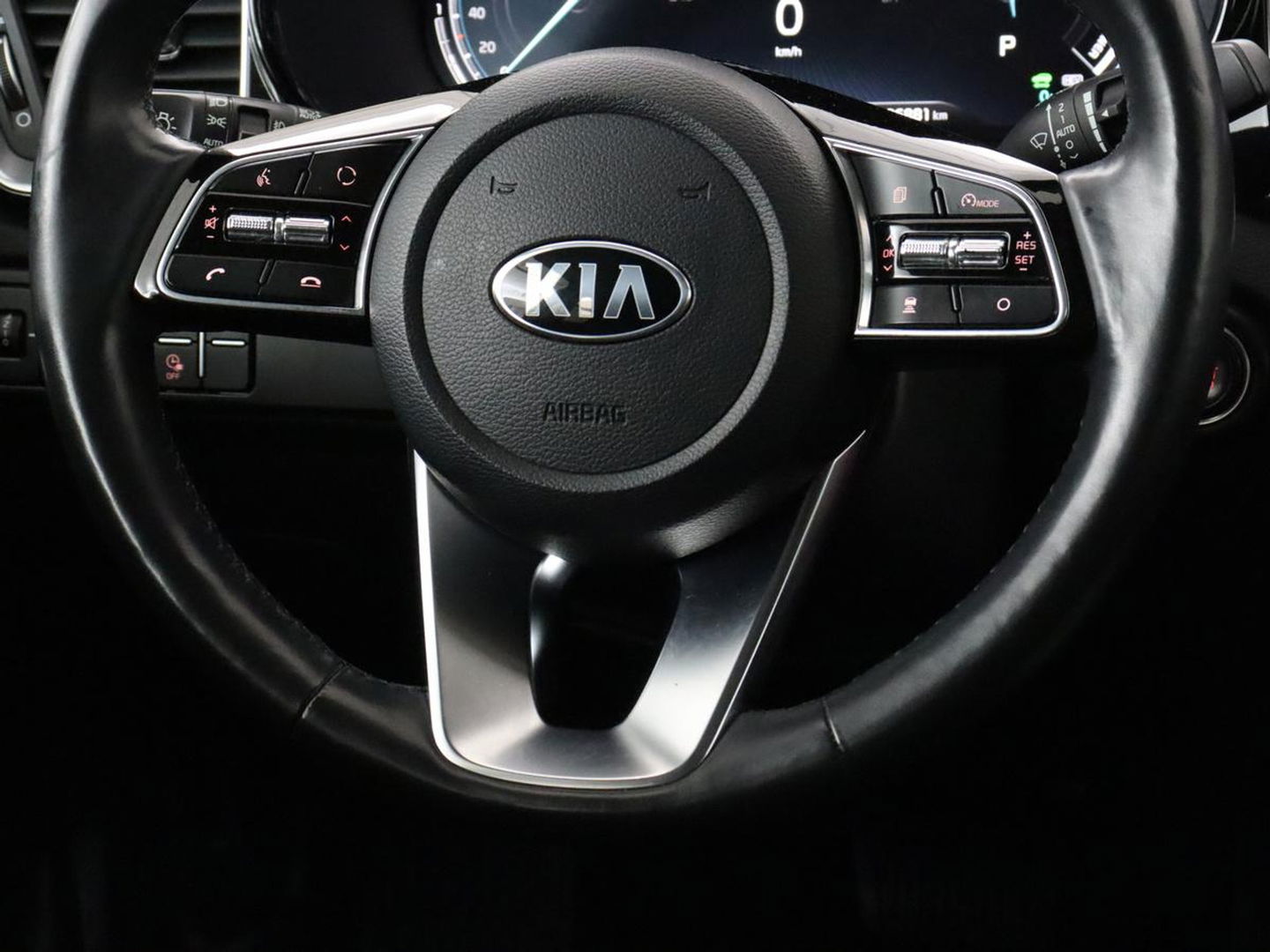 Kia Xceed 1.6 GDi PHEV DynamicPlusLine | Stoel & stuurverwarming | Adaptive cruise | Camera | Carplay | Half leder | Navigatie | Digital Cockpit | Full LED | Keyless