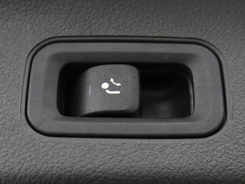 Mercedes-Benz GLA 250e Urban | Panoramadak | Stoelverwarming | Trekhaak | Carplay | Half leder | Camera | Navigatie | Widescreen | Park Assist | Climate control | Full LED