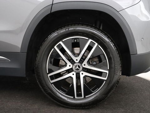 Mercedes-Benz GLA 250e Urban | Panoramadak | Stoelverwarming | Trekhaak | Carplay | Half leder | Camera | Navigatie | Widescreen | Park Assist | Climate control | Full LED