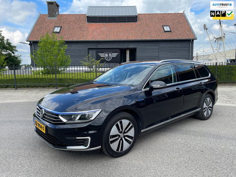 Volkswagen Passat Variant 1.4 TSI GTE Highline Navi Led-Xenon Pdc Trekhaak