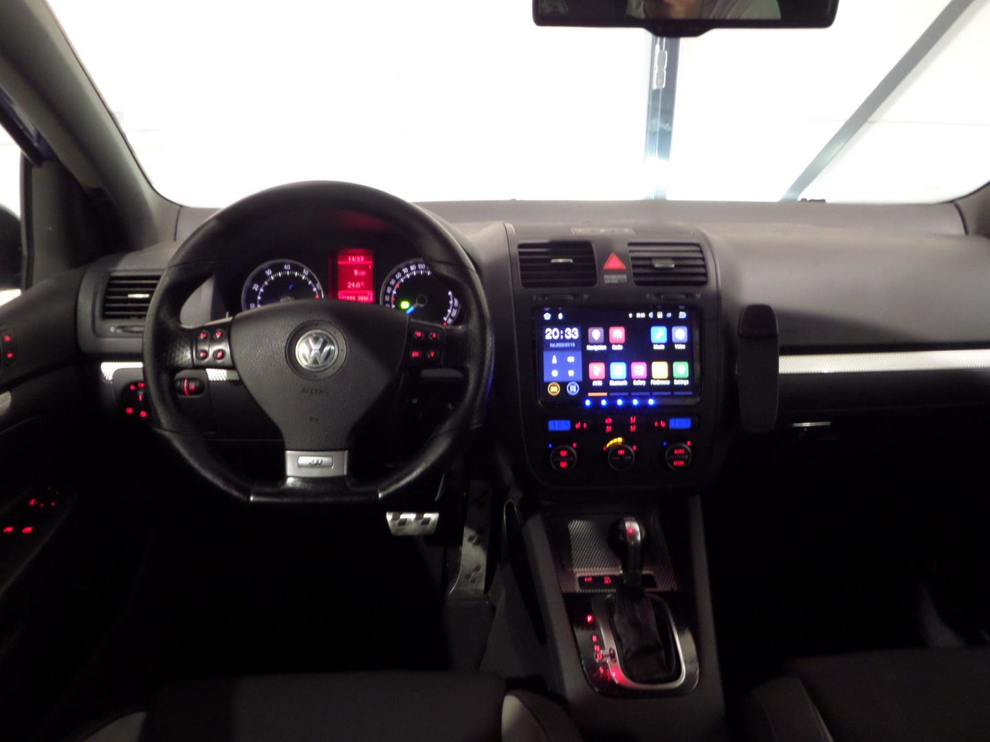 Volkswagen Golf 3.2 V6 R32 DSG Automaat Stoelverwarming Navigatie Bluetooth Alcantara Cruise-control 18"Cadiz velgen