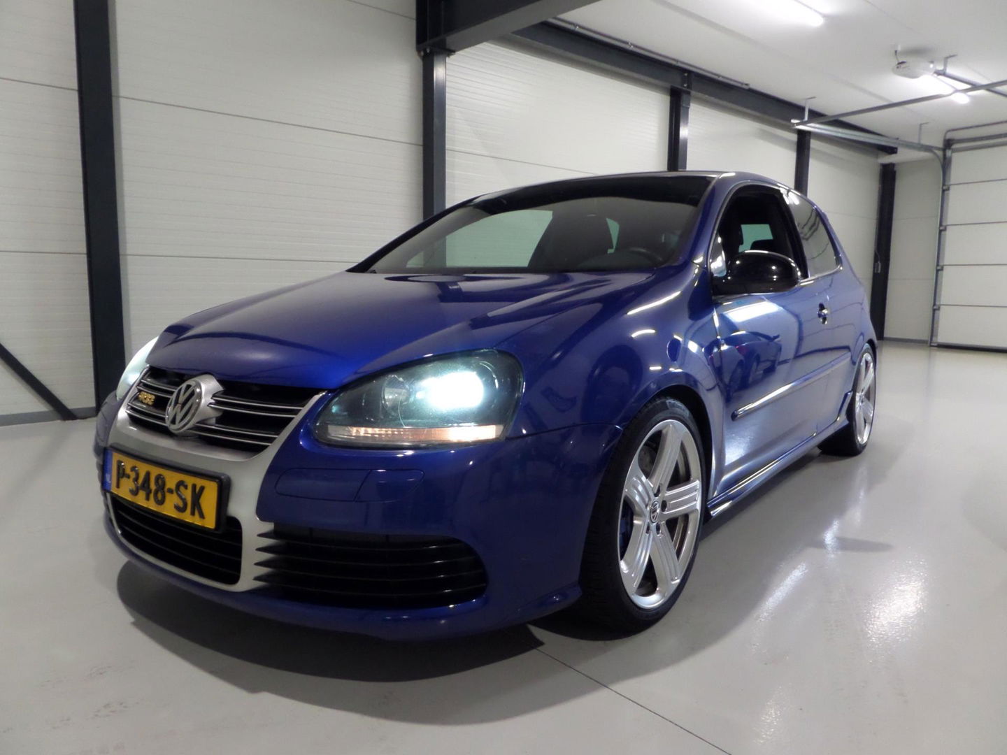 Volkswagen Golf 3.2 V6 R32 DSG Automaat Stoelverwarming Navigatie Bluetooth Alcantara Cruise-control 18"Cadiz velgen