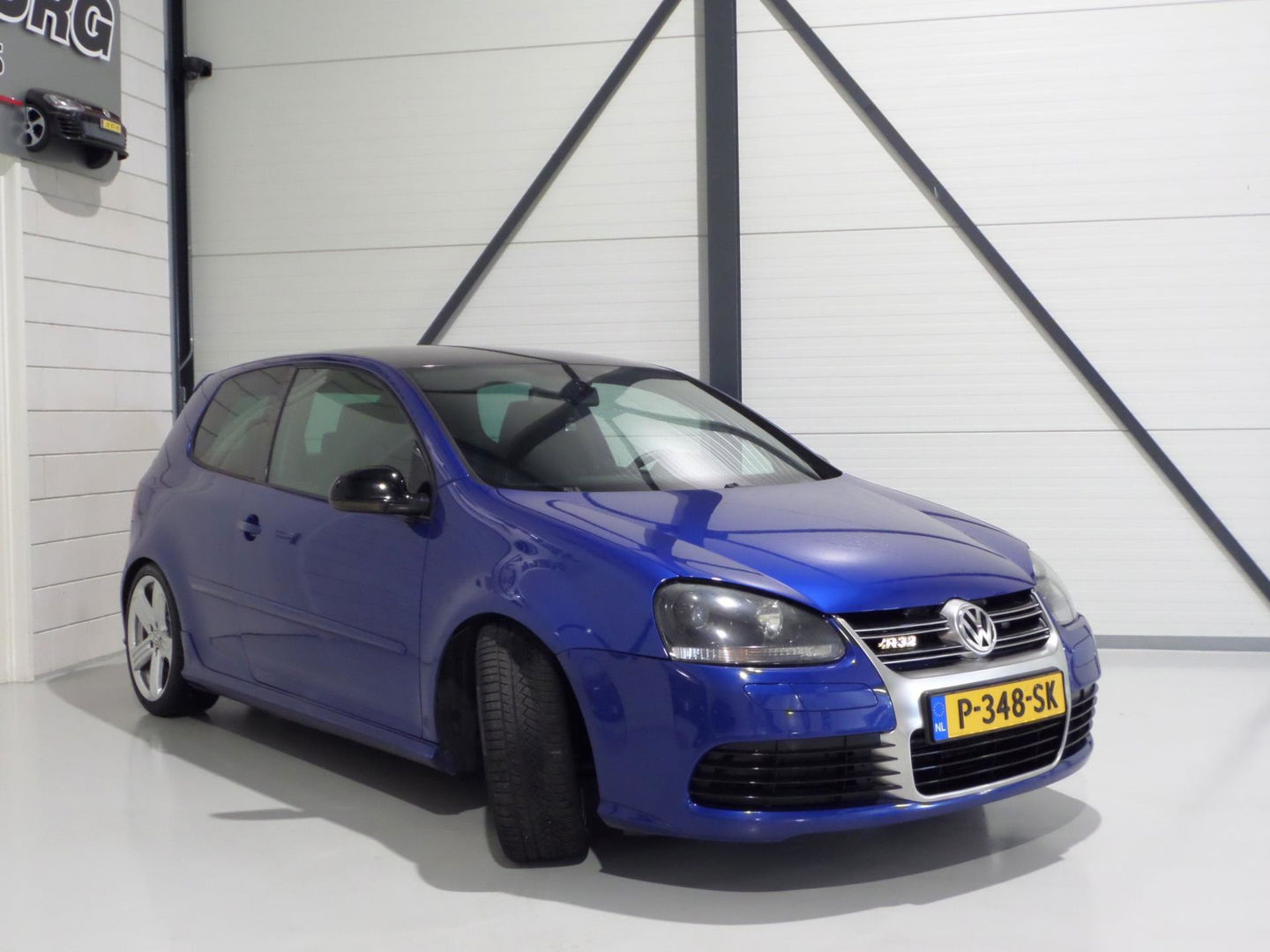 Volkswagen Golf 3.2 V6 R32 DSG Automaat Stoelverwarming Navigatie Bluetooth Alcantara Cruise-control 18"Cadiz velgen