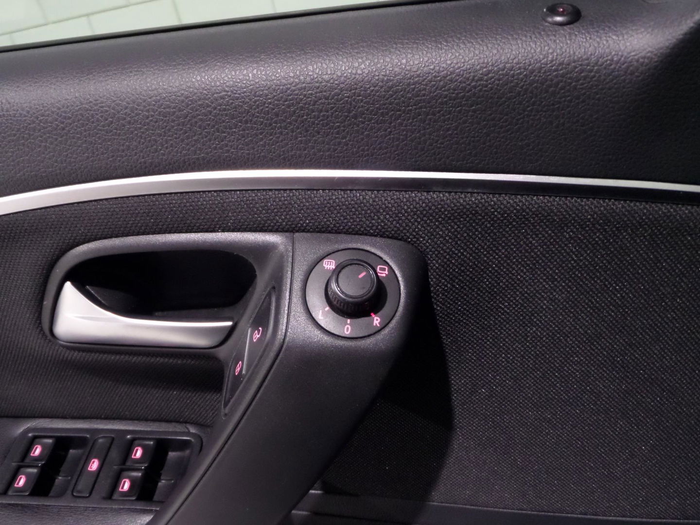 Volkswagen Polo 1.8 TSI GTI Full-LED Apple-Carplay Milltek Maxton OZ-velgen Big brake kit Stoelverwarming Dynaudio