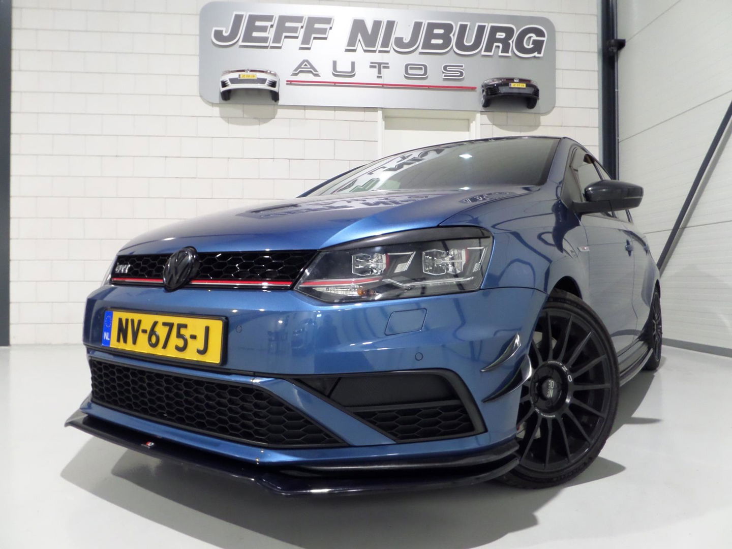 Volkswagen Polo 1.8 TSI GTI Full-LED Apple-Carplay Milltek Maxton OZ-velgen Big brake kit Stoelverwarming Dynaudio