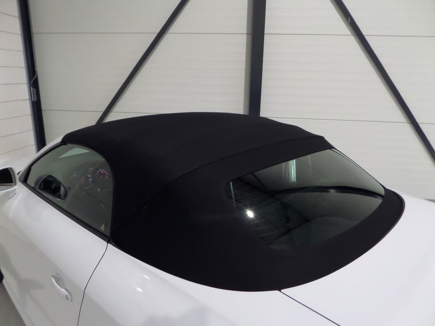 Audi TT Roadster 1.8 TFSI Advance Sport "Nieuwe ketting" "Automaat" 2x S-Line Xenon-LED Leder-Alcantara Stoelverwarming Navigatie