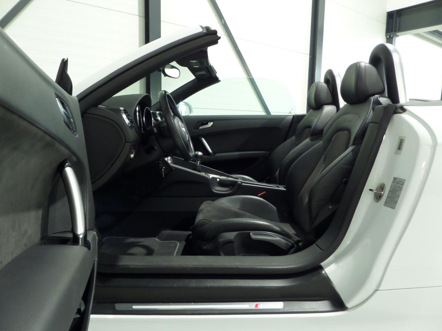 Audi TT Roadster 1.8 TFSI Advance Sport "Nieuwe ketting" "Automaat" 2x S-Line Xenon-LED Leder-Alcantara Stoelverwarming Navigatie