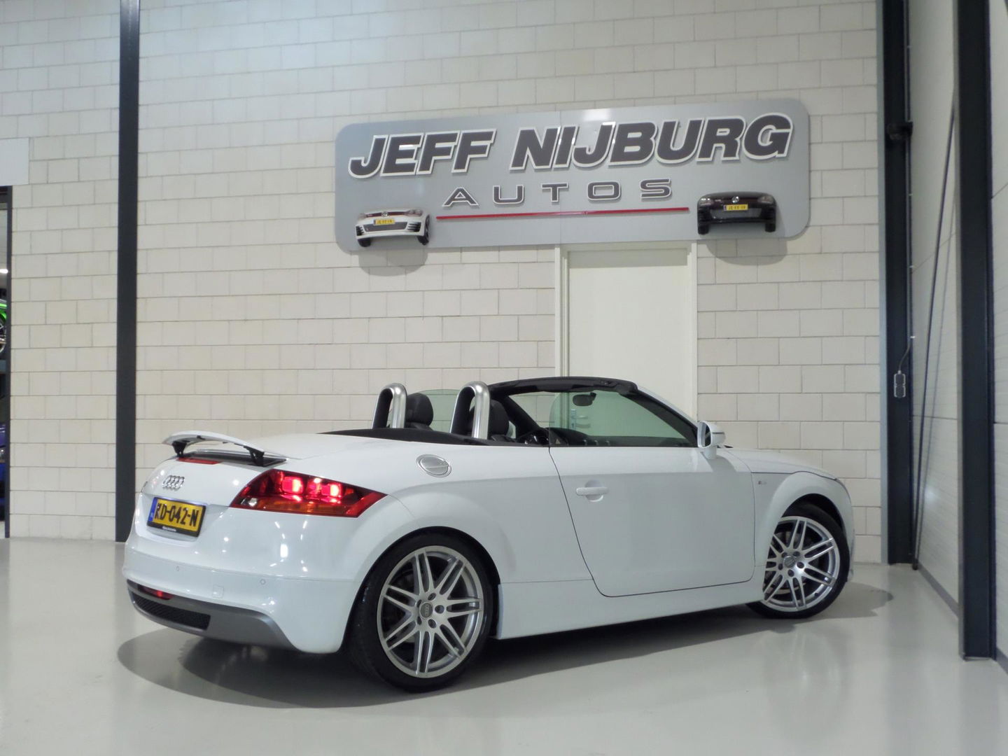 Audi TT Roadster 1.8 TFSI Advance Sport "Nieuwe ketting" "Automaat" 2x S-Line Xenon-LED Leder-Alcantara Stoelverwarming Navigatie