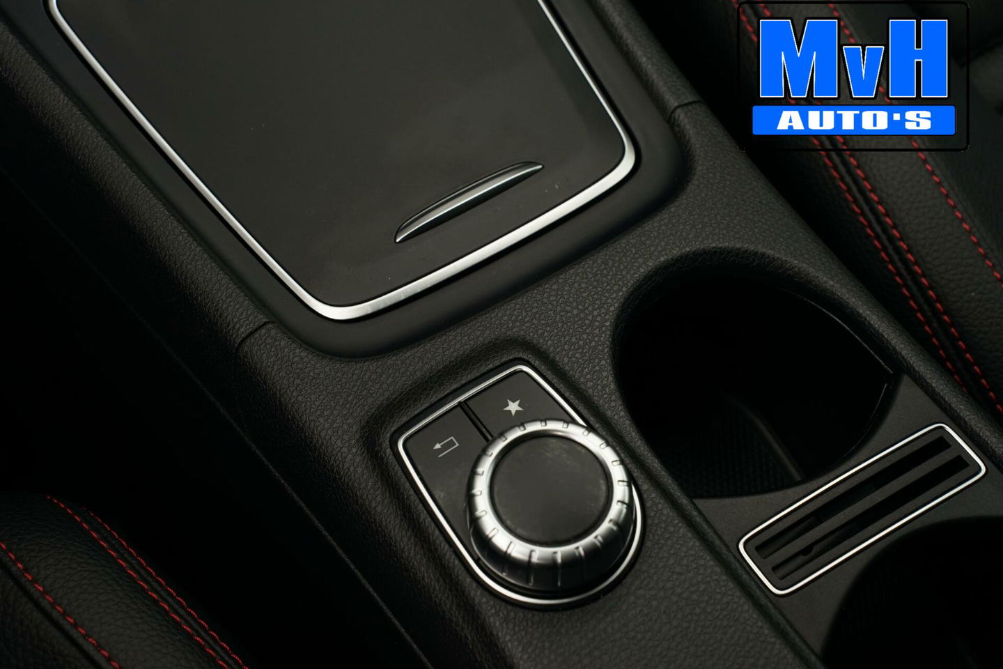 Mercedes-Benz GLA 180 Business Solution AMG|LED|CAMERA|NAP