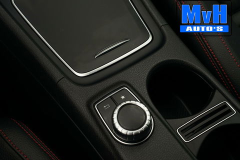 Mercedes-Benz GLA 180 Business Solution AMG|LED|CAMERA|NAP