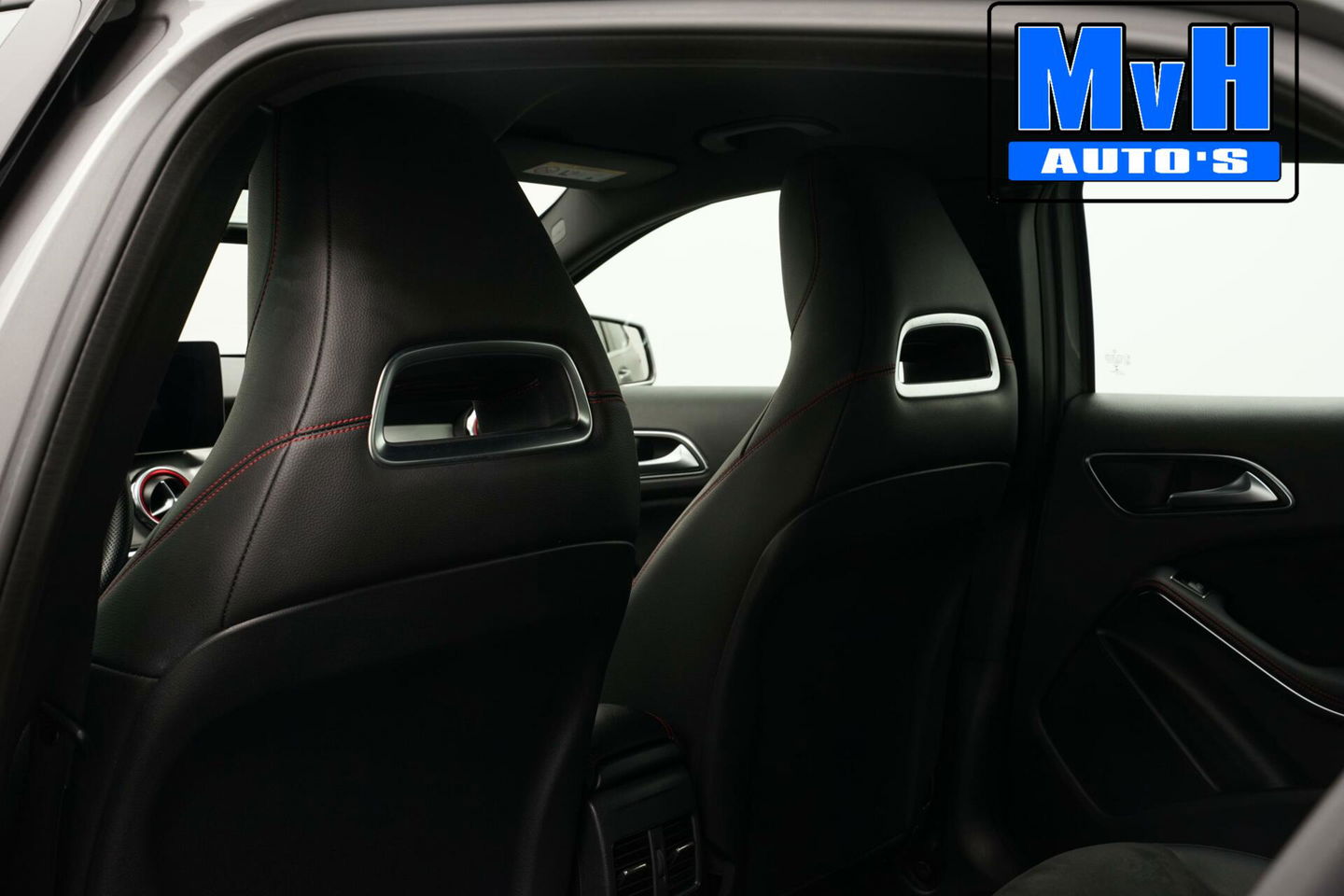 Mercedes-Benz GLA 180 Business Solution AMG|LED|CAMERA|NAP