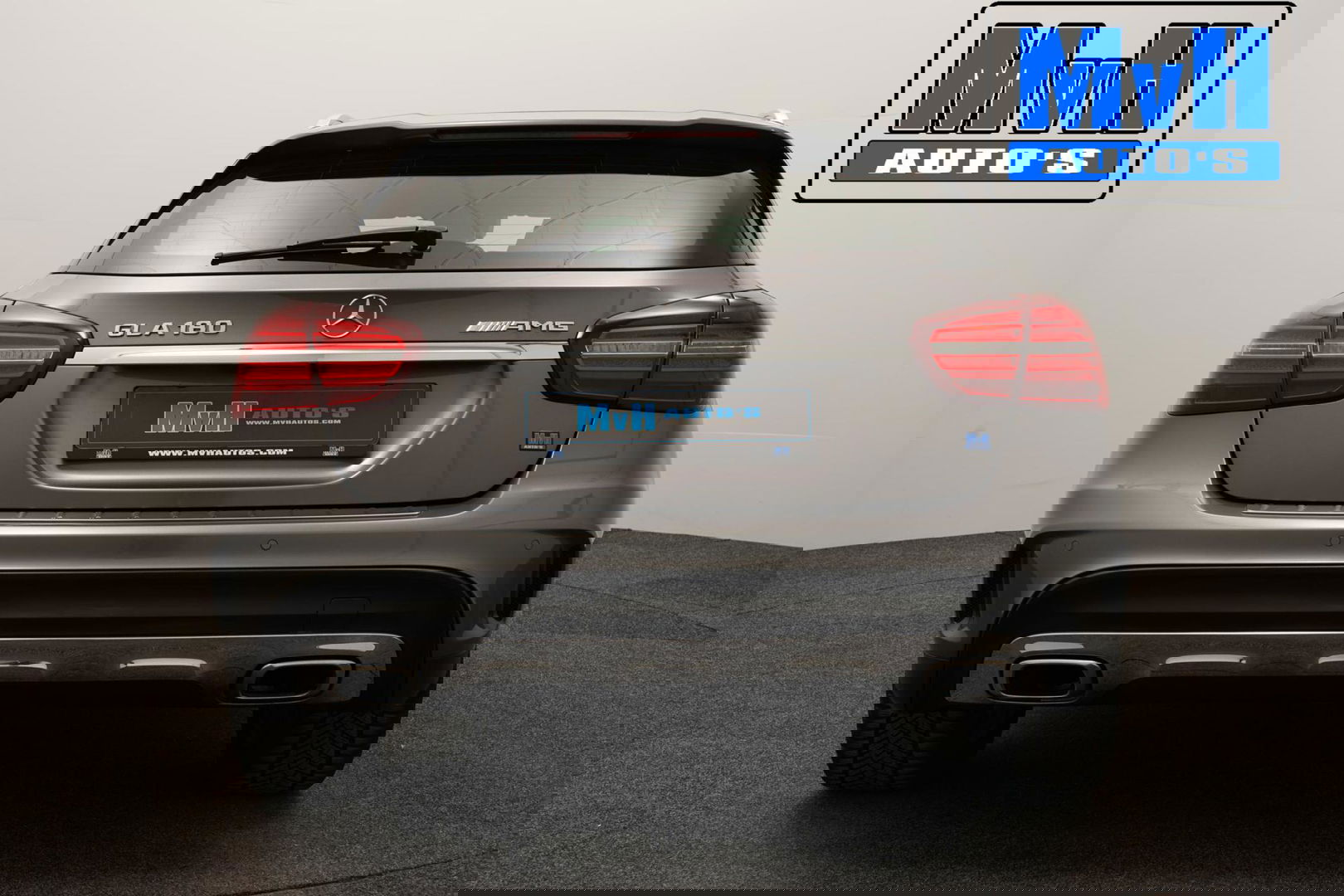 Mercedes-Benz GLA 180 Business Solution AMG|LED|CAMERA|NAP