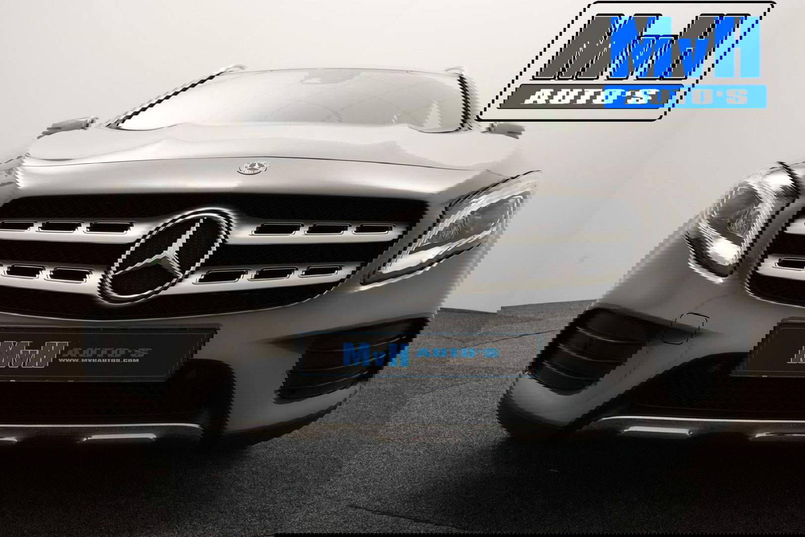 Mercedes-Benz GLA 180 Business Solution AMG|LED|CAMERA|NAP