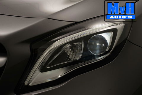 Mercedes-Benz GLA 180 Business Solution AMG|LED|CAMERA|NAP
