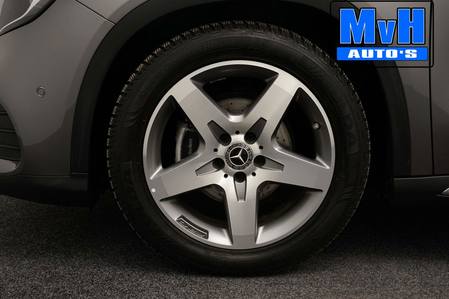 Mercedes-Benz GLA 180 Business Solution AMG|LED|CAMERA|NAP