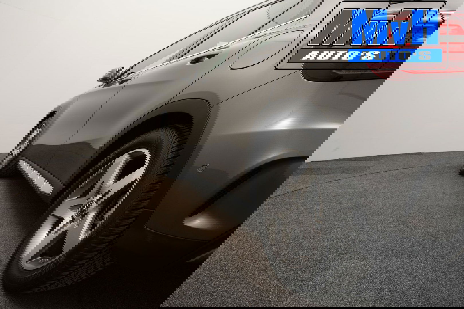 Mercedes-Benz GLA 180 Business Solution AMG|LED|CAMERA|NAP
