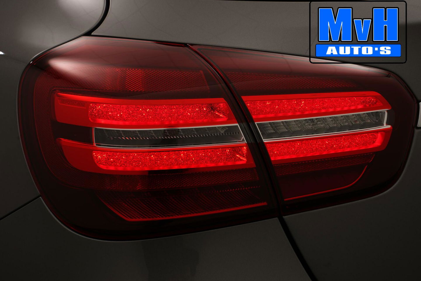 Mercedes-Benz GLA 180 Business Solution AMG|LED|CAMERA|NAP