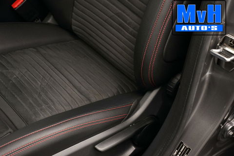 Mercedes-Benz GLA 180 Business Solution AMG|LED|CAMERA|NAP