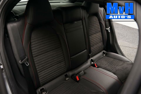 Mercedes-Benz GLA 180 Business Solution AMG|LED|CAMERA|NAP