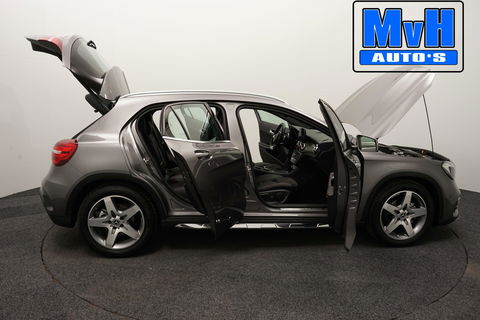 Mercedes-Benz GLA 180 Business Solution AMG|LED|CAMERA|NAP