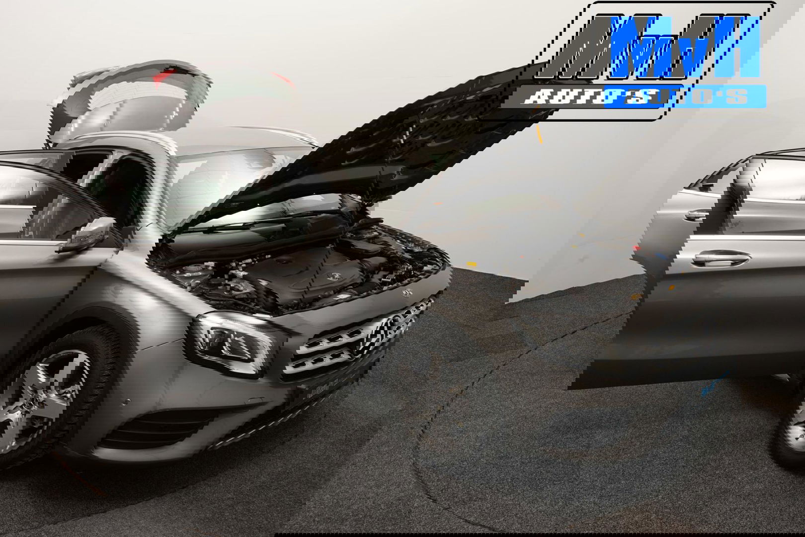Mercedes-Benz GLA 180 Business Solution AMG|LED|CAMERA|NAP