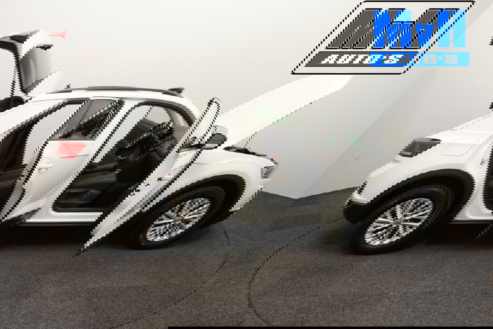 Volkswagen T-Roc 1.0 TSI Style 140PK|PANO|LED|TREKH|STOELVERW.