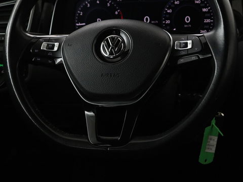 Volkswagen Golf 1.0 TSI Highline | Full LED | Virtual Cockpit | Carplay | Adaptive cruise | Navigatie | Climate control | Parkeerhulp | Sportstoelen