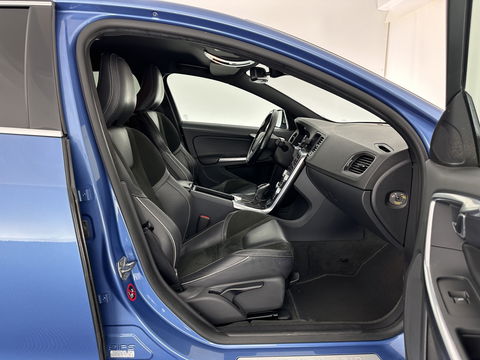 Volvo V60 2.4 D6 AWD Plug-In Hybrid R-Design Aut. *LEATHER-ALCANTARA | XENON | SPORT/HEATED-SEATS | NAVI-FULLMAP | ECC | PDC | CRUISE | 18''ALU | TOWBAR*