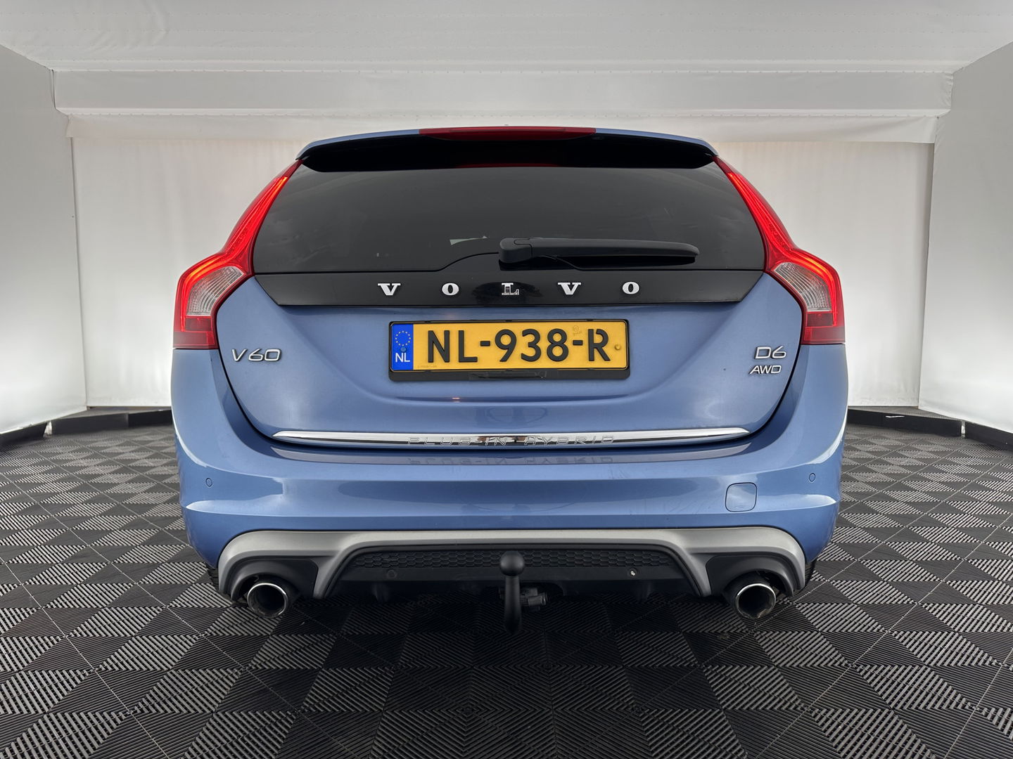 Volvo V60 2.4 D6 AWD Plug-In Hybrid R-Design Aut. *LEATHER-ALCANTARA | XENON | SPORT/HEATED-SEATS | NAVI-FULLMAP | ECC | PDC | CRUISE | 18''ALU | TOWBAR*