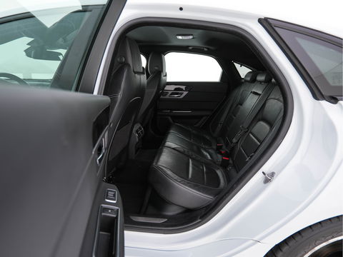 Jaguar XF 2.0d Portfolio R-Sportpack Aut. *LUXURY-LEATHER | BI-XENON | NAVI-FULLMAP | MERIDIAN-AUDIO | HEATED-COMFORTSEATS | CAMERA | AMBIENT-LIGHT | ECC | MEMORY-PACK | KEYLESS | PDC | AMBIENT-LIGHT | SHIFT-PADDLES | LANE-ASSIS