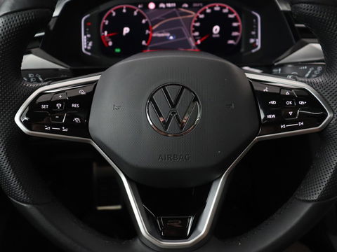 Volkswagen Arteon Shooting Brake 2.0 TSI R-Line Business+ | Panoramadak | Head-Up | Leder | Harman/Kardon | Massage | Matrix LED | Stoelverwarming | Trekhaak | Adaptive cruise