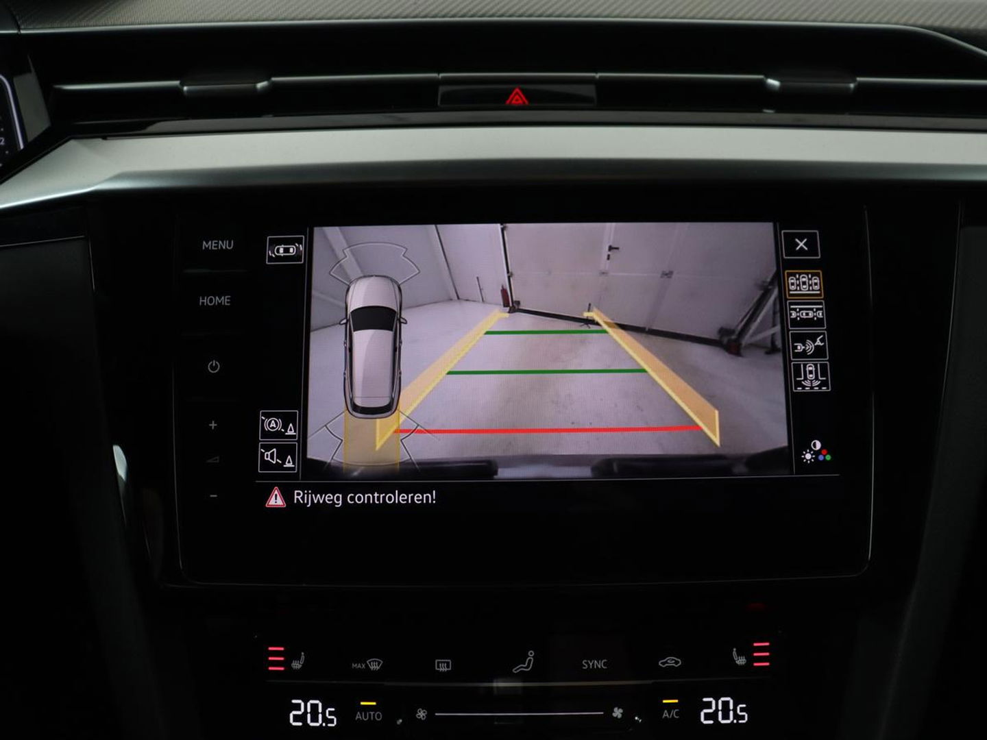 Volkswagen Arteon Shooting Brake 2.0 TSI R-Line Business+ | Panoramadak | Head-Up | Leder | Harman/Kardon | Massage | Matrix LED | Stoelverwarming | Trekhaak | Adaptive cruise