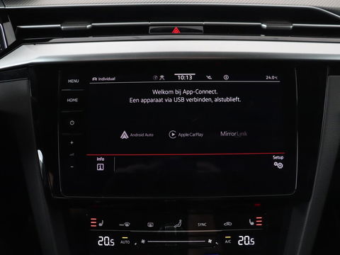 Volkswagen Arteon Shooting Brake 2.0 TSI R-Line Business+ | Panoramadak | Head-Up | Leder | Harman/Kardon | Massage | Matrix LED | Stoelverwarming | Trekhaak | Adaptive cruise