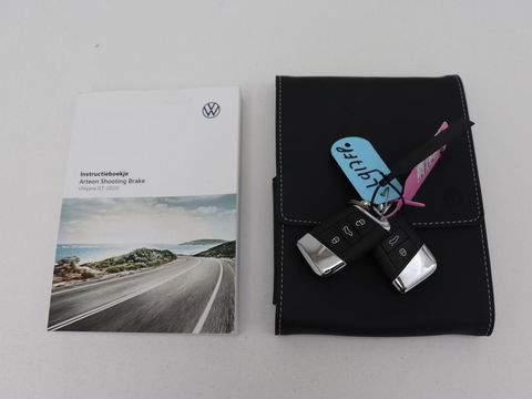 Volkswagen Arteon Shooting Brake 2.0 TSI R-Line Business+ | Panoramadak | Head-Up | Leder | Harman/Kardon | Massage | Matrix LED | Stoelverwarming | Trekhaak | Adaptive cruise
