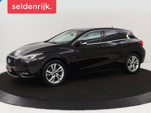 Infiniti Q30 1.6t Business Executive | Panoramadak | Leder | Stoelverwarming | Trekhaak | Navigatie | Climate control | Cruise control