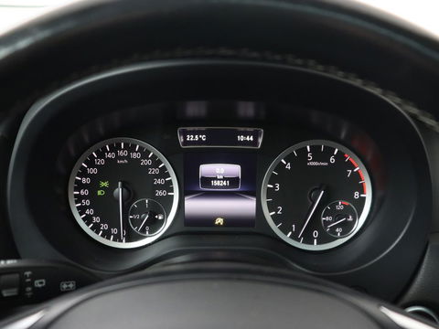 Infiniti Q30 1.6t Business Executive | Panoramadak | Leder | Stoelverwarming | Trekhaak | Navigatie | Climate control | Cruise control