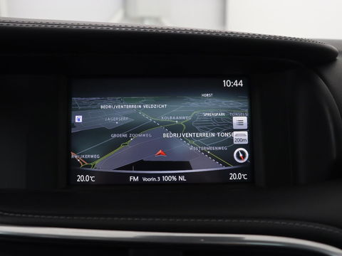 Infiniti Q30 1.6t Business Executive | Panoramadak | Leder | Stoelverwarming | Trekhaak | Navigatie | Climate control | Cruise control