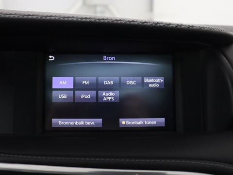 Infiniti Q30 1.6t Business Executive | Panoramadak | Leder | Stoelverwarming | Trekhaak | Navigatie | Climate control | Cruise control