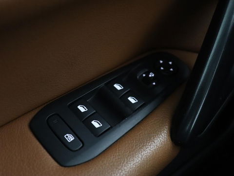 Peugeot 308 1.6 BlueHDI Premium | Automaat | Panoramadak | Leder | Camera | Carplay | Navigatie | Climate control | Parkeerhulp | Cruise control
