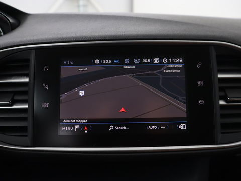 Peugeot 308 1.6 BlueHDI Premium | Automaat | Panoramadak | Leder | Camera | Carplay | Navigatie | Climate control | Parkeerhulp | Cruise control