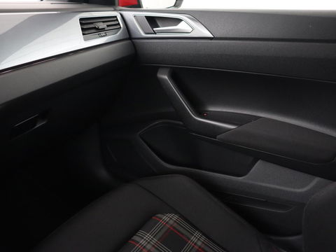 Volkswagen Polo 2.0 TSI GTI | Stoelverwarming | Full LED | Virtual Cockpit | Adaptive cruise | Navigatie | Climate control | Parkeerhulp