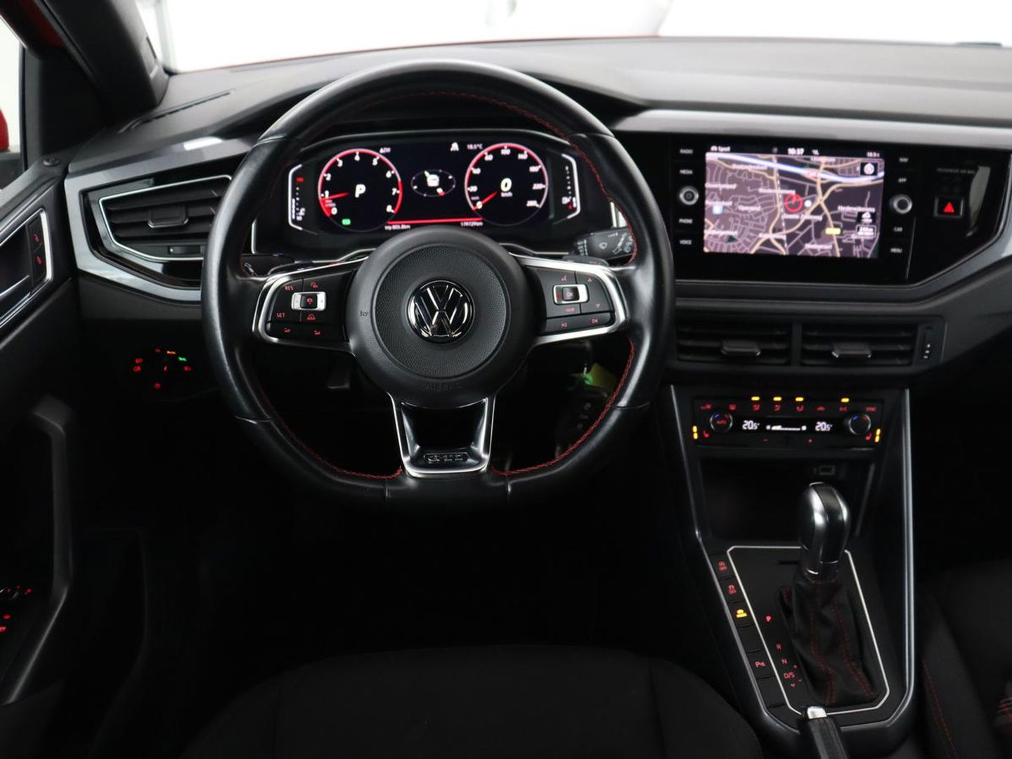 Volkswagen Polo 2.0 TSI GTI | Stoelverwarming | Full LED | Virtual Cockpit | Adaptive cruise | Navigatie | Climate control | Parkeerhulp