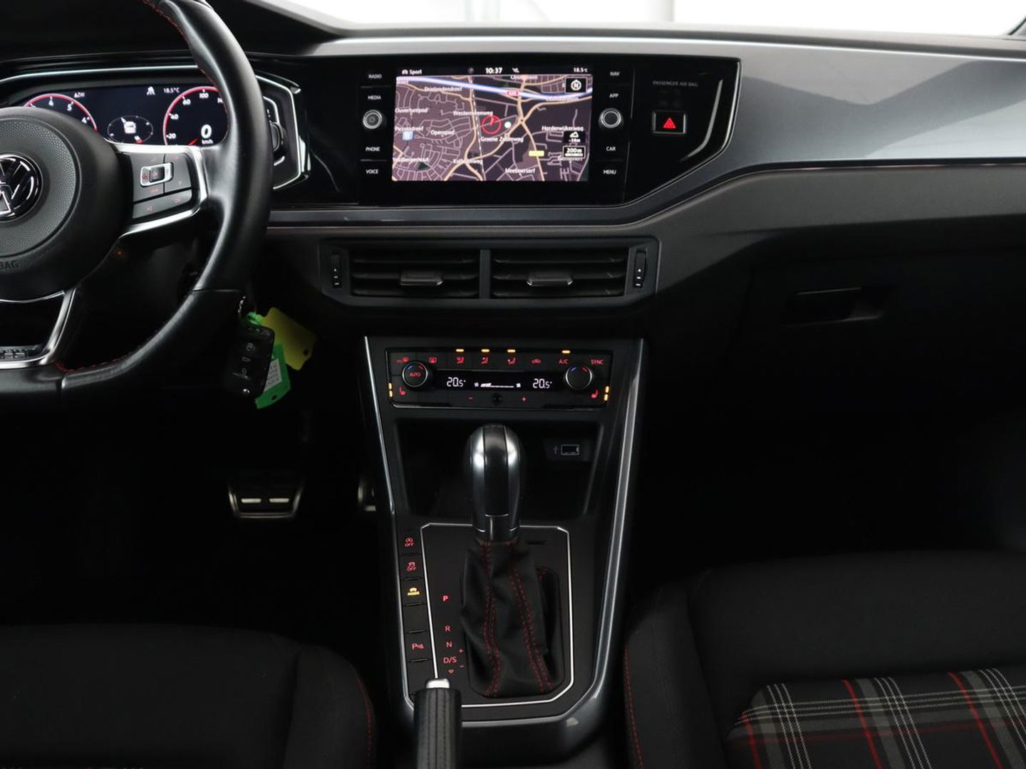 Volkswagen Polo 2.0 TSI GTI | Stoelverwarming | Full LED | Virtual Cockpit | Adaptive cruise | Navigatie | Climate control | Parkeerhulp