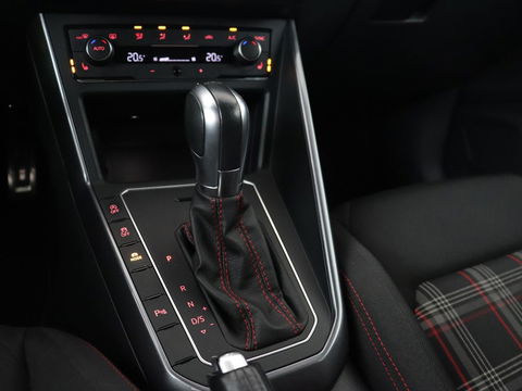 Volkswagen Polo 2.0 TSI GTI | Stoelverwarming | Full LED | Virtual Cockpit | Adaptive cruise | Navigatie | Climate control | Parkeerhulp