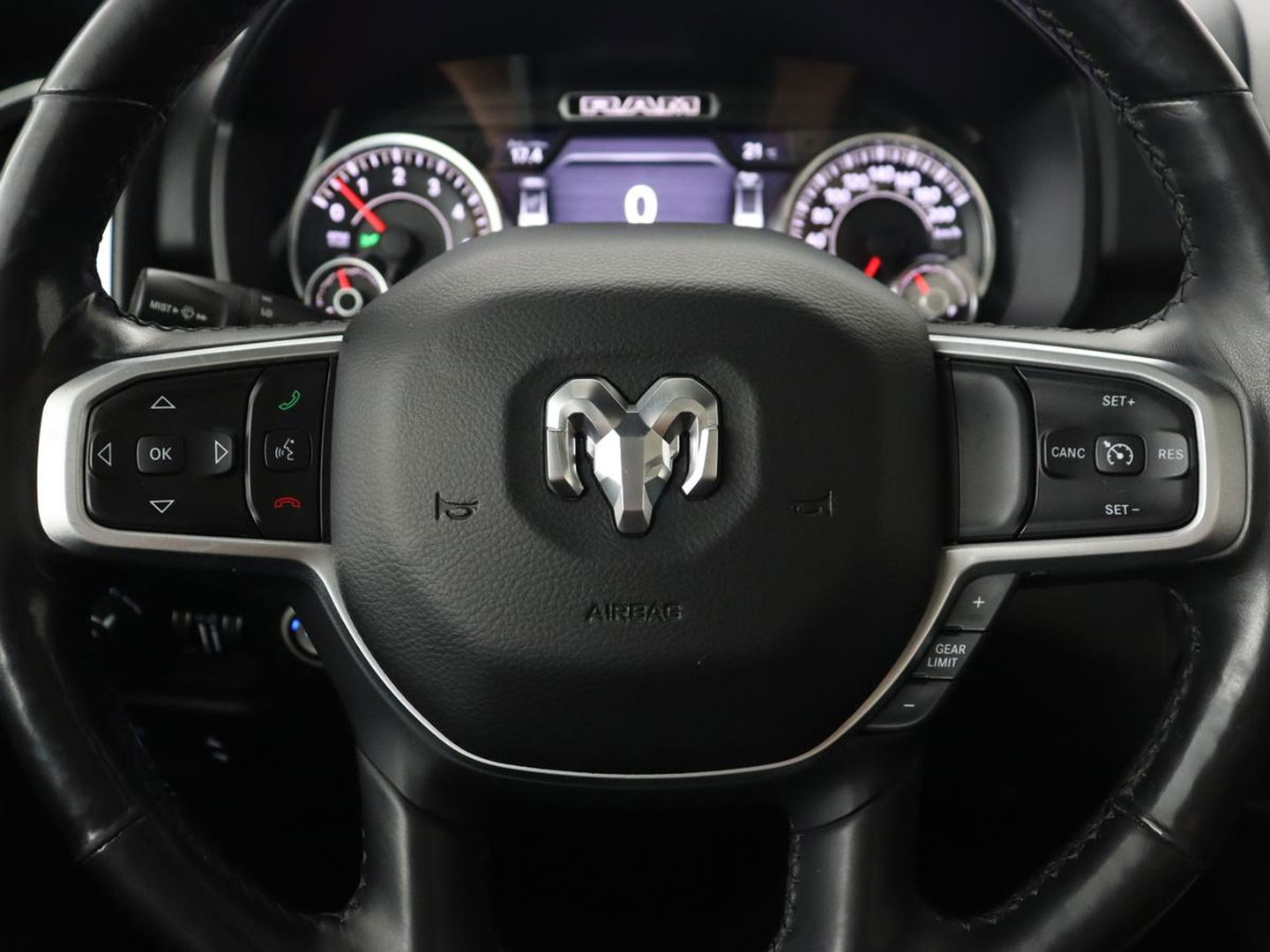 Dodge Ram 1500 5.7 V8 4x4 Crew Cab Big Horn | LPG | Panoramadak | Leder | Stoel & stuurverwarming | Trekhaak | Camera | Carplay | Navigatie | Full LED