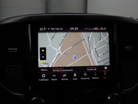 Dodge Ram 1500 5.7 V8 4x4 Crew Cab Big Horn | LPG | Panoramadak | Leder | Stoel & stuurverwarming | Trekhaak | Camera | Carplay | Navigatie | Full LED