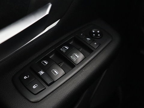 Dodge Ram 1500 5.7 V8 4x4 Crew Cab Big Horn | LPG | Panoramadak | Leder | Stoel & stuurverwarming | Trekhaak | Camera | Carplay | Navigatie | Full LED