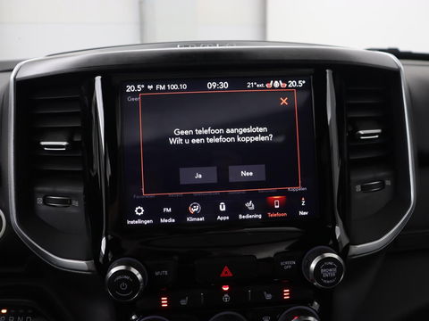 Dodge Ram 1500 5.7 V8 4x4 Crew Cab Big Horn | LPG | Panoramadak | Leder | Stoel & stuurverwarming | Trekhaak | Camera | Carplay | Navigatie | Full LED