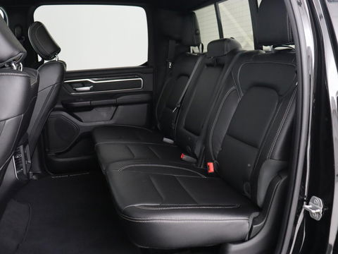 Dodge Ram 1500 5.7 V8 4x4 Crew Cab Big Horn | LPG | Panoramadak | Leder | Stoel & stuurverwarming | Trekhaak | Camera | Carplay | Navigatie | Full LED